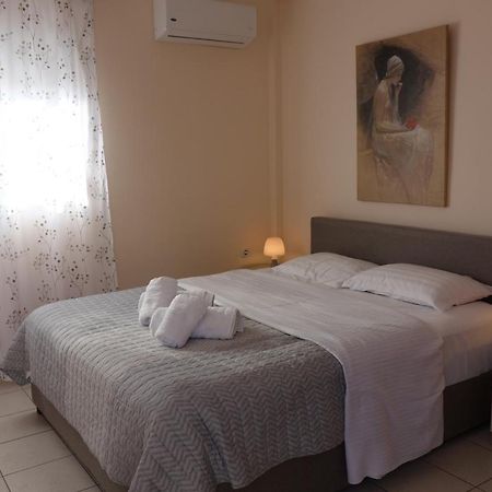 Kiki'S Cosy Apartments Nea Chili Экстерьер фото