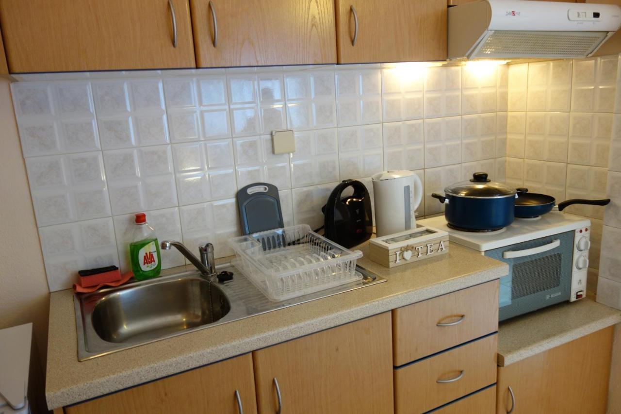 Kiki'S Cosy Apartments Nea Chili Экстерьер фото